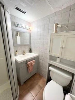 Guesthouse in West Vancouver